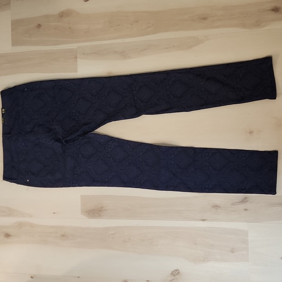 NWT Kim Kardashian Premium Denim Curvy Skinny Jeans Size 8 - Picture 2 of 9